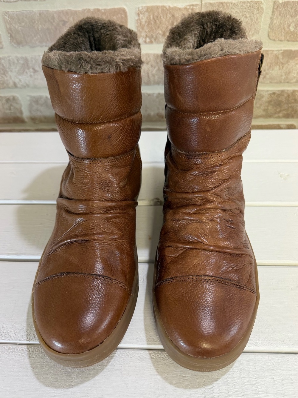 ALDO Brown Leather Faux Fur Lined Ankle Boots Zip Size 10 EU 41 - Picture 3 of 12